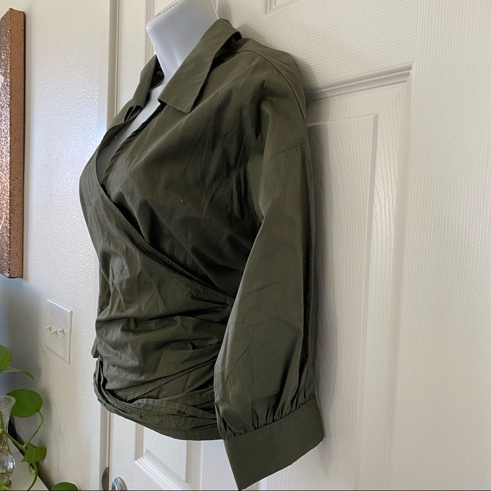 Blouse - Picture 2 of 8
